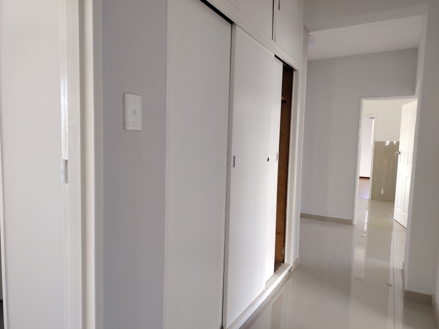 To Let 3 Bedroom Property for Rent in Strand Central Western Cape